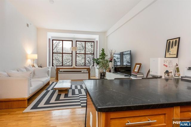 85 Park Avenue 205, Glen Ridge, NJ 07028