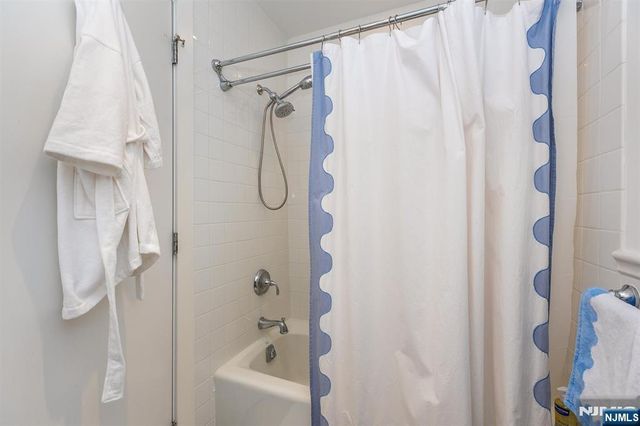 85 Park Avenue 205, Glen Ridge, NJ 07028