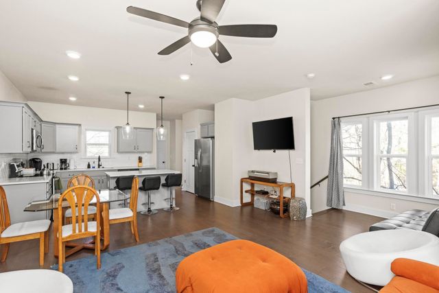 450 Glastonbury Rd Apt 3, Nashville, TN 37217