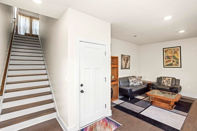 450 Glastonbury Rd Apt 3, Nashville, TN 37217