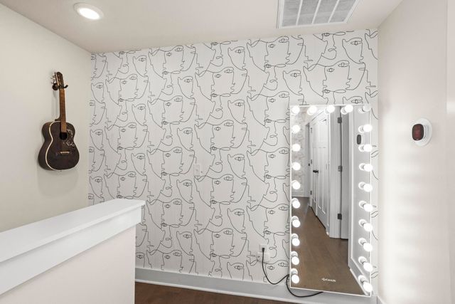 450 Glastonbury Rd Apt 3, Nashville, TN 37217