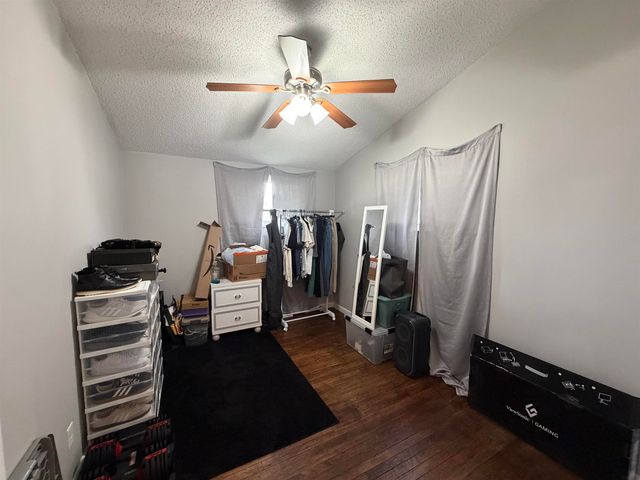 1008 Rainbow Drive, Salina, KS 67401