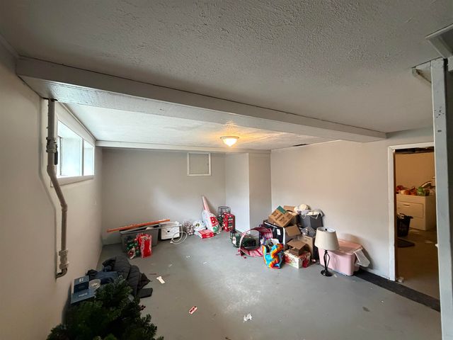1008 Rainbow Drive, Salina, KS 67401
