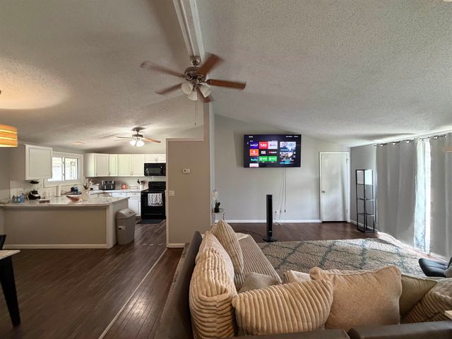 1008 Rainbow Drive, Salina, KS 67401