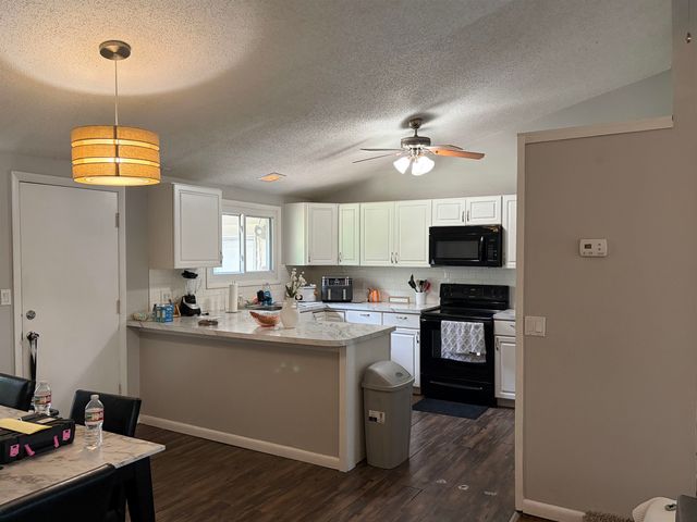 1008 Rainbow Drive, Salina, KS 67401