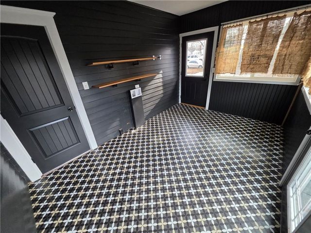 435 N Tower Street, Nevada, MO 64772