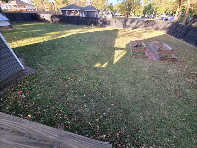 435 N Tower Street, Nevada, MO 64772