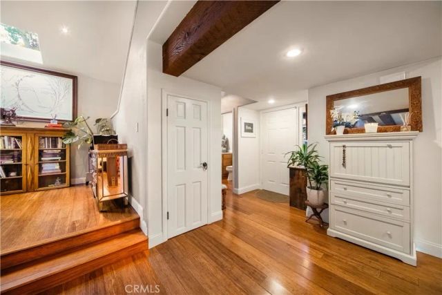 2071 Meadow View Lane, Costa Mesa, CA 92627