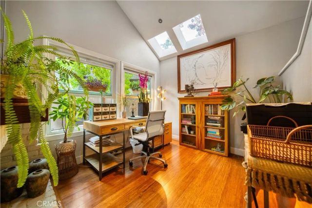 2071 Meadow View Lane, Costa Mesa, CA 92627