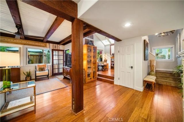 2071 Meadow View Lane, Costa Mesa, CA 92627