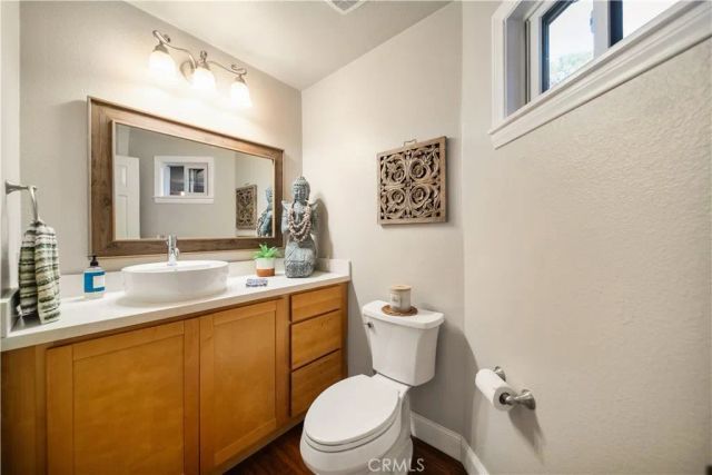 2071 Meadow View Lane, Costa Mesa, CA 92627