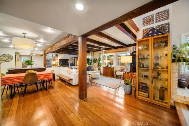 2071 Meadow View Lane, Costa Mesa, CA 92627