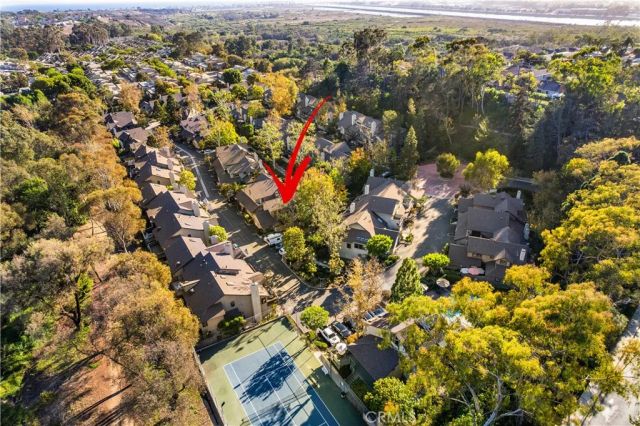 2071 Meadow View Lane, Costa Mesa, CA 92627