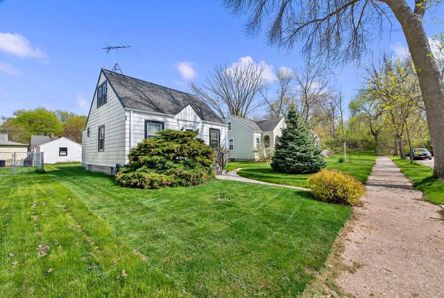 3326 Lenox STREET, Milwaukee, WI 53207