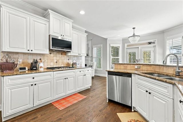 355 Hanover Drive, Villa Rica, GA 30180