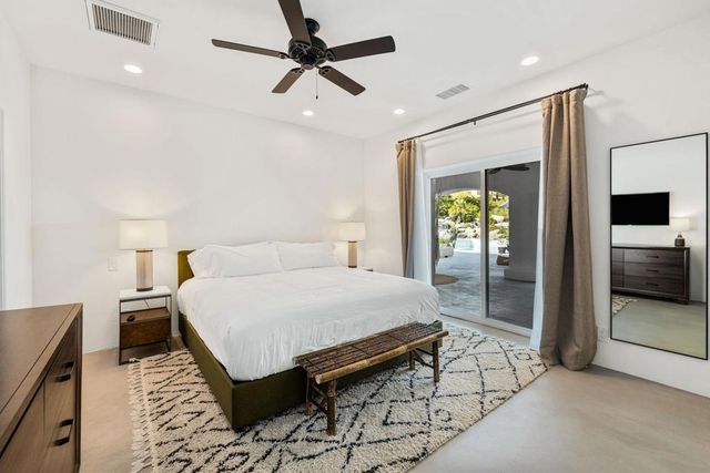 594 W Stevens Road, Palm Springs, CA 92262