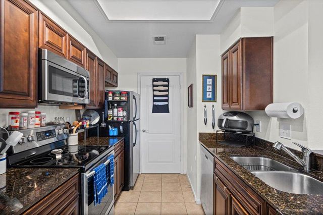6000 Shepherd MTN 2109, Austin, TX 78730
