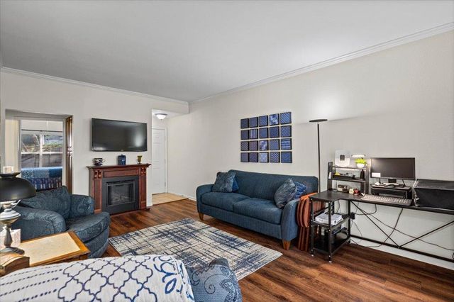 6000 Shepherd MTN 2109, Austin, TX 78730