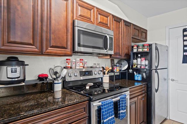 6000 Shepherd MTN 2109, Austin, TX 78730