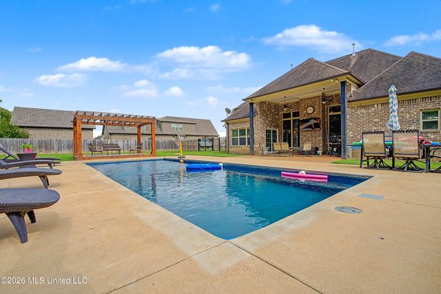 4592 Bakersfield Drive, Nesbit, MS 38651