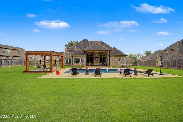4592 Bakersfield Drive, Nesbit, MS 38651