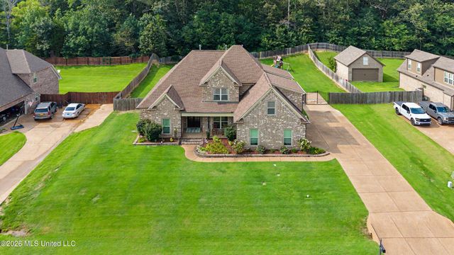4592 Bakersfield Drive, Nesbit, MS 38651