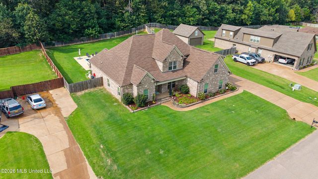4592 Bakersfield Drive, Nesbit, MS 38651