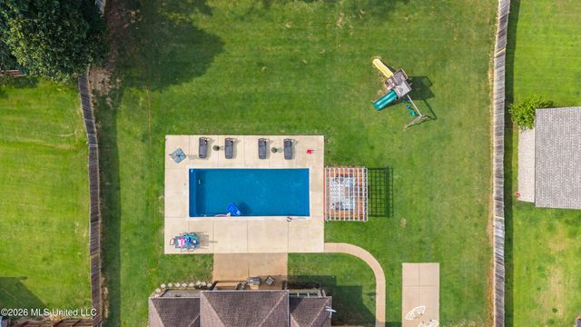 4592 Bakersfield Drive, Nesbit, MS 38651
