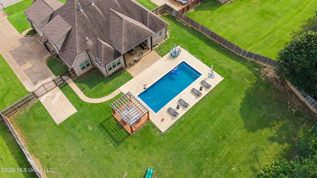 4592 Bakersfield Drive, Nesbit, MS 38651