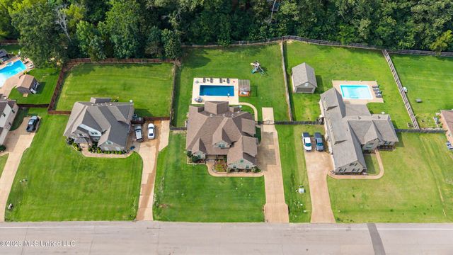 4592 Bakersfield Drive, Nesbit, MS 38651