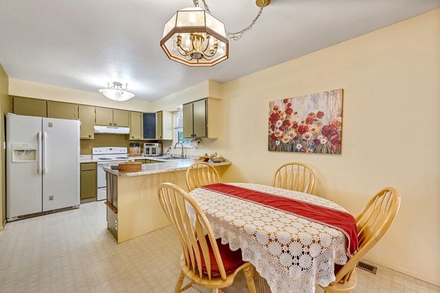 628 Livvy Court, Clifton, CO 81520