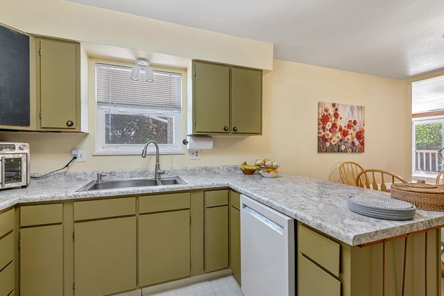 628 Livvy Court, Clifton, CO 81520