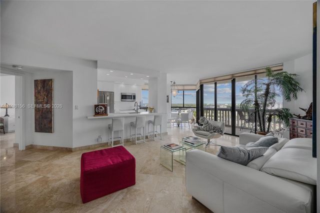 1000 W Island Boulevard 1910, Aventura, FL 33160