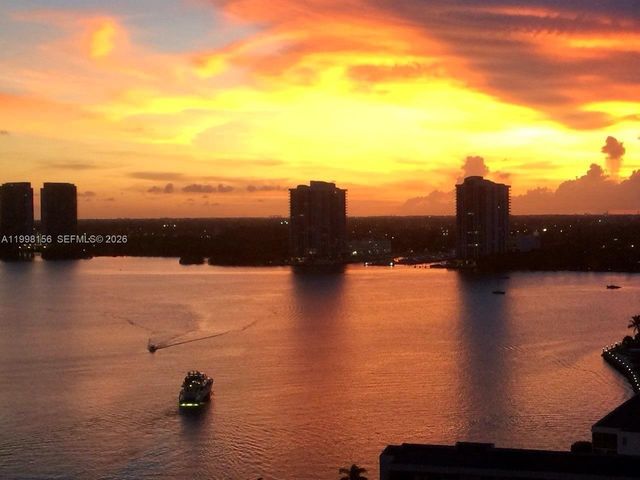 1000 W Island Boulevard 1910, Aventura, FL 33160
