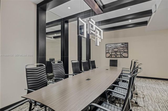 1000 W Island Boulevard 1910, Aventura, FL 33160