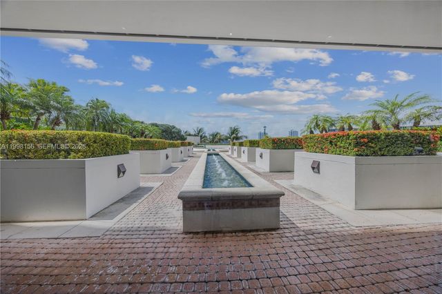 1000 W Island Boulevard 1910, Aventura, FL 33160