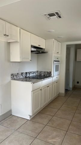 4249 W Michigan Avenue, Fresno, CA 93722