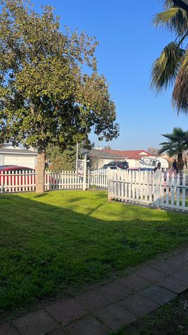 4249 W Michigan Avenue, Fresno, CA 93722