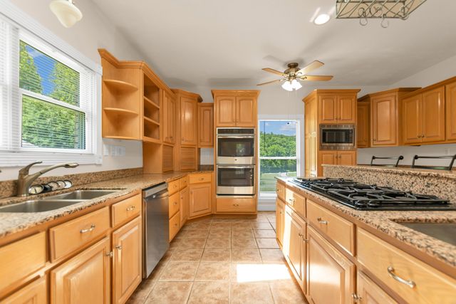 1400 Slaydenwood Rd, Cumberland Furnace, TN 37051
