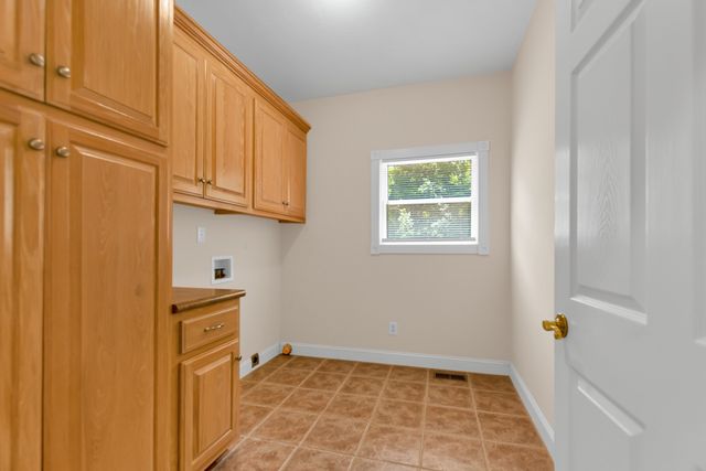 1400 Slaydenwood Rd, Cumberland Furnace, TN 37051