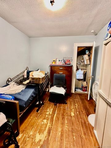 444 Poplar Street, New Haven, CT 06513