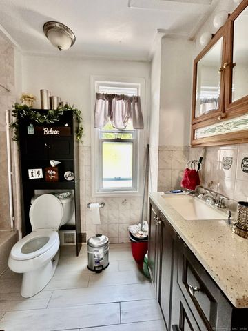 444 Poplar Street, New Haven, CT 06513