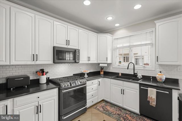 5350 43RD ST NW, Washington, DC 20015