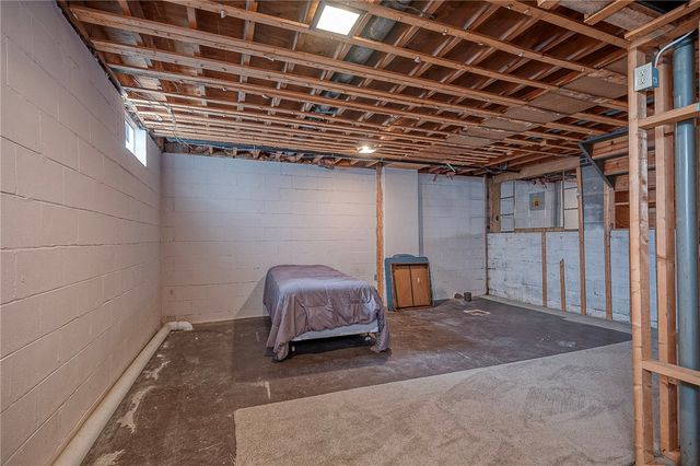 417 Linden Dr, West Deer, PA 15024