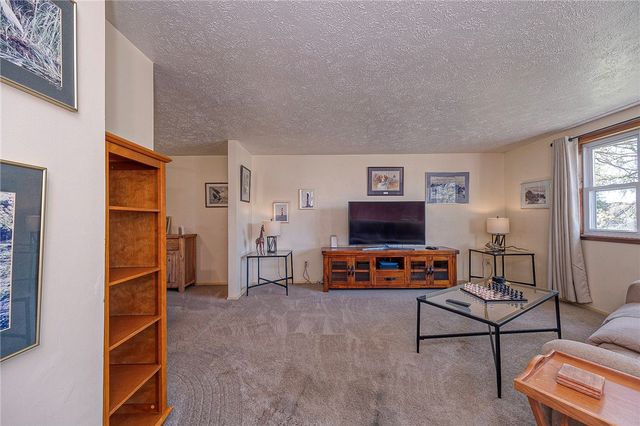 417 Linden Dr, West Deer, PA 15024