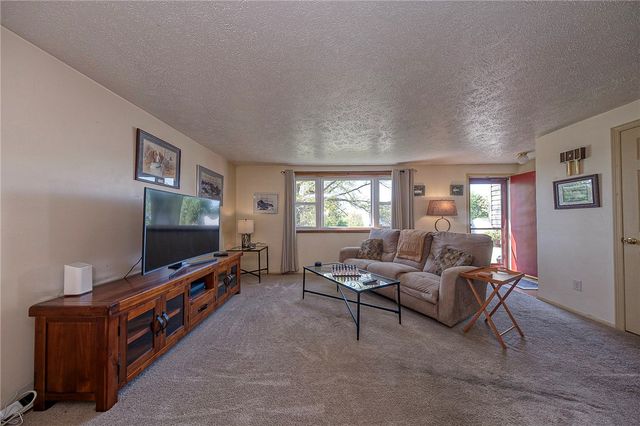 417 Linden Dr, West Deer, PA 15024