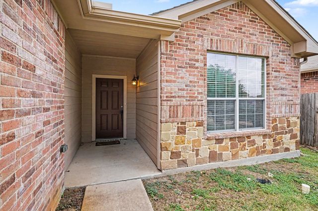 8512 Cumberland Gap Drive, Fort Worth, TX 76244