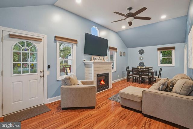 1930 CENTRAL AVE, Upper Chichester, PA 19061