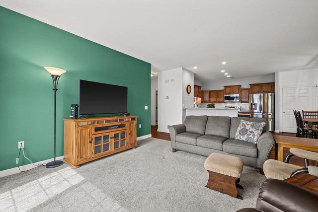 8517 Stratford ROAD, Oak Creek, WI 53154