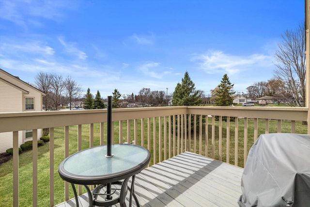 8517 Stratford ROAD, Oak Creek, WI 53154